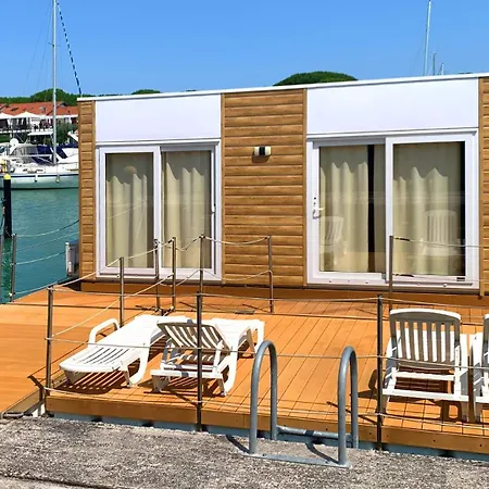 Botel Marina Uno Floating Lignano Sabbiadoro