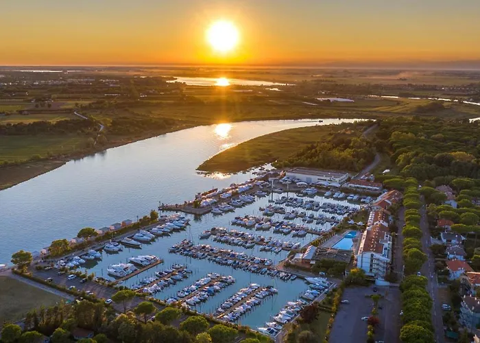 Πλωτό κατάλυμα Marina Uno Floating *