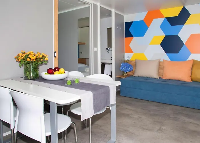 Πλωτό κατάλυμα Marina Uno Floating *