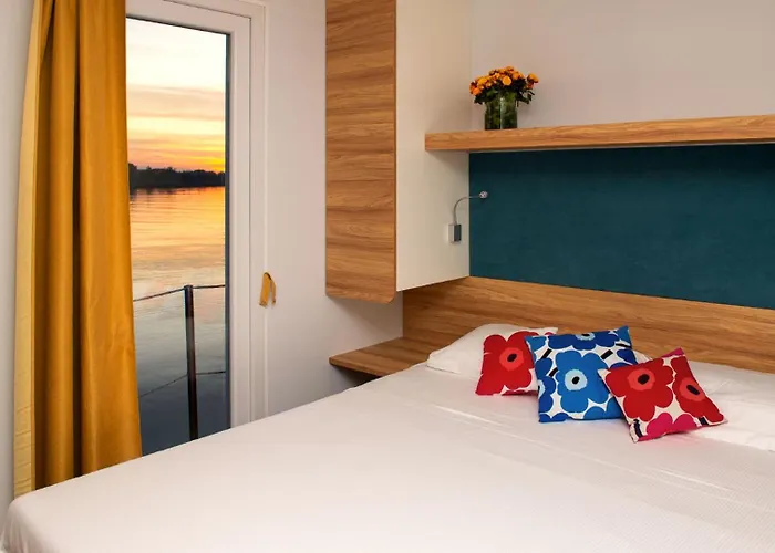 Marina Uno Floating Πλωτό κατάλυμα Λινιάνο Σαμπιαντόρο